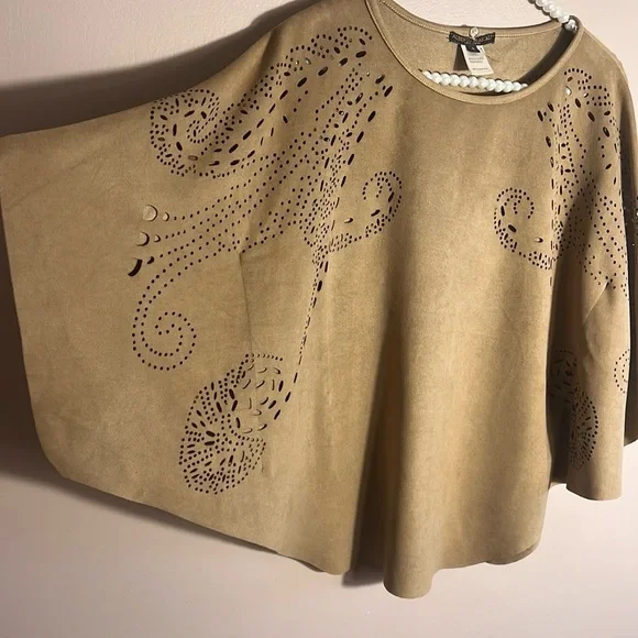 Alberto Malaki Draped Top - Picture 2 of 6